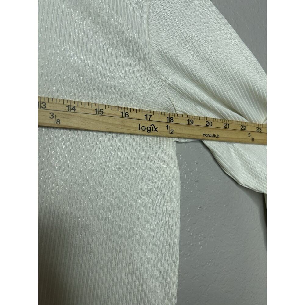 J McLaughlin Cream Ribbed Shimmer Fitted Long Sleeve Turtleneck Sweater Large - Picture 5 of 8